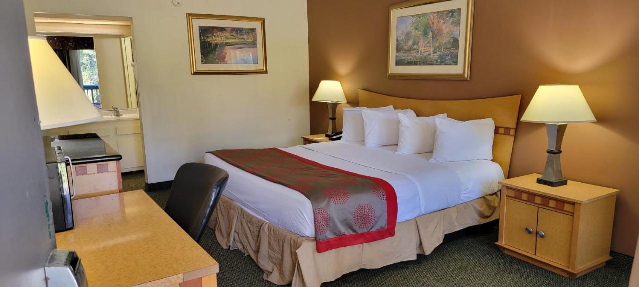 Ramada By Wyndham & Suites Warner Robins Luaran gambar