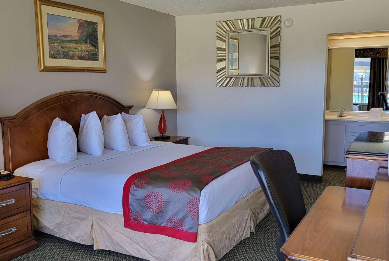 Ramada By Wyndham & Suites Warner Robins Luaran gambar