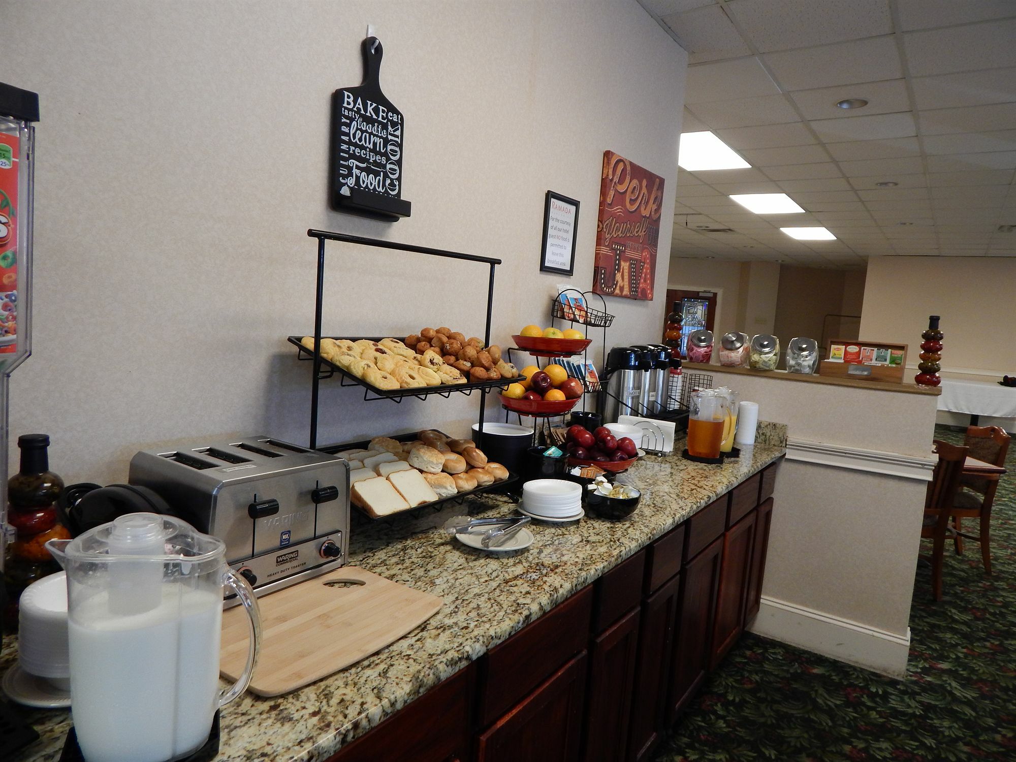 Ramada By Wyndham & Suites Warner Robins Luaran gambar