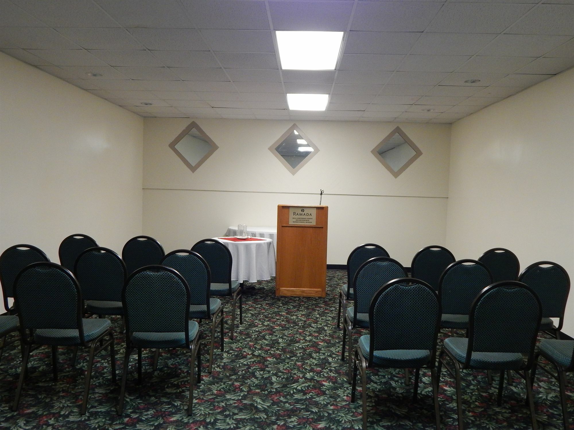 Ramada By Wyndham & Suites Warner Robins Luaran gambar
